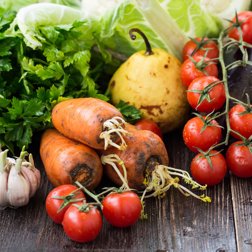Karışık Organik Mevsimsel Sebze Ve Meyve Paketi 9-11kg